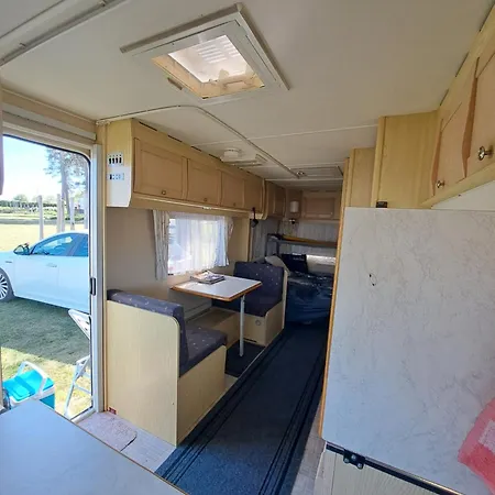 Fieldsight Caravan Max 5 People And 1 Kid - Hot Shower In House Doornspijk