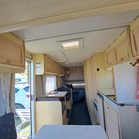 Fieldsight Caravan Max 5 People And 1 Kid - Hot Shower In House * Doornspijk