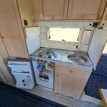 Campsite Fieldsight Caravan Max 5 People And 1 Kid - Hot Shower In House *
